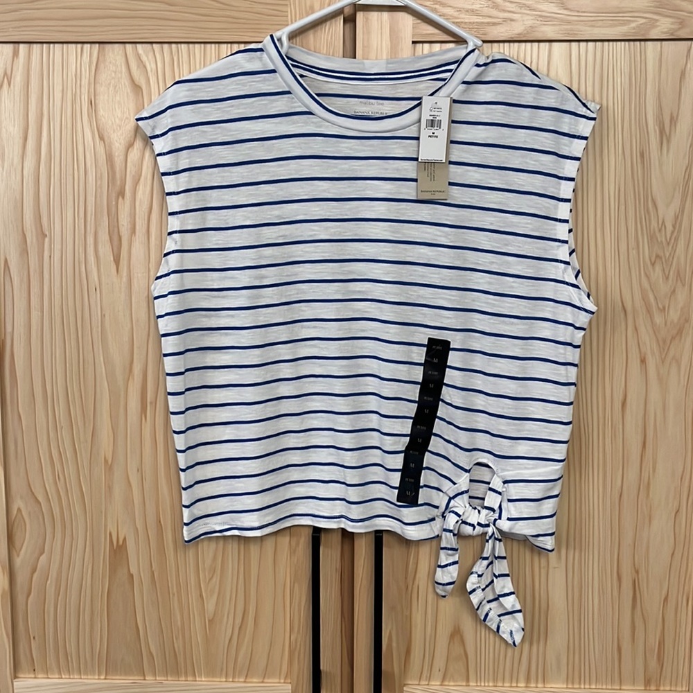 Banana Republic Factory Blue and White Muscle Tee for Effortless Style
